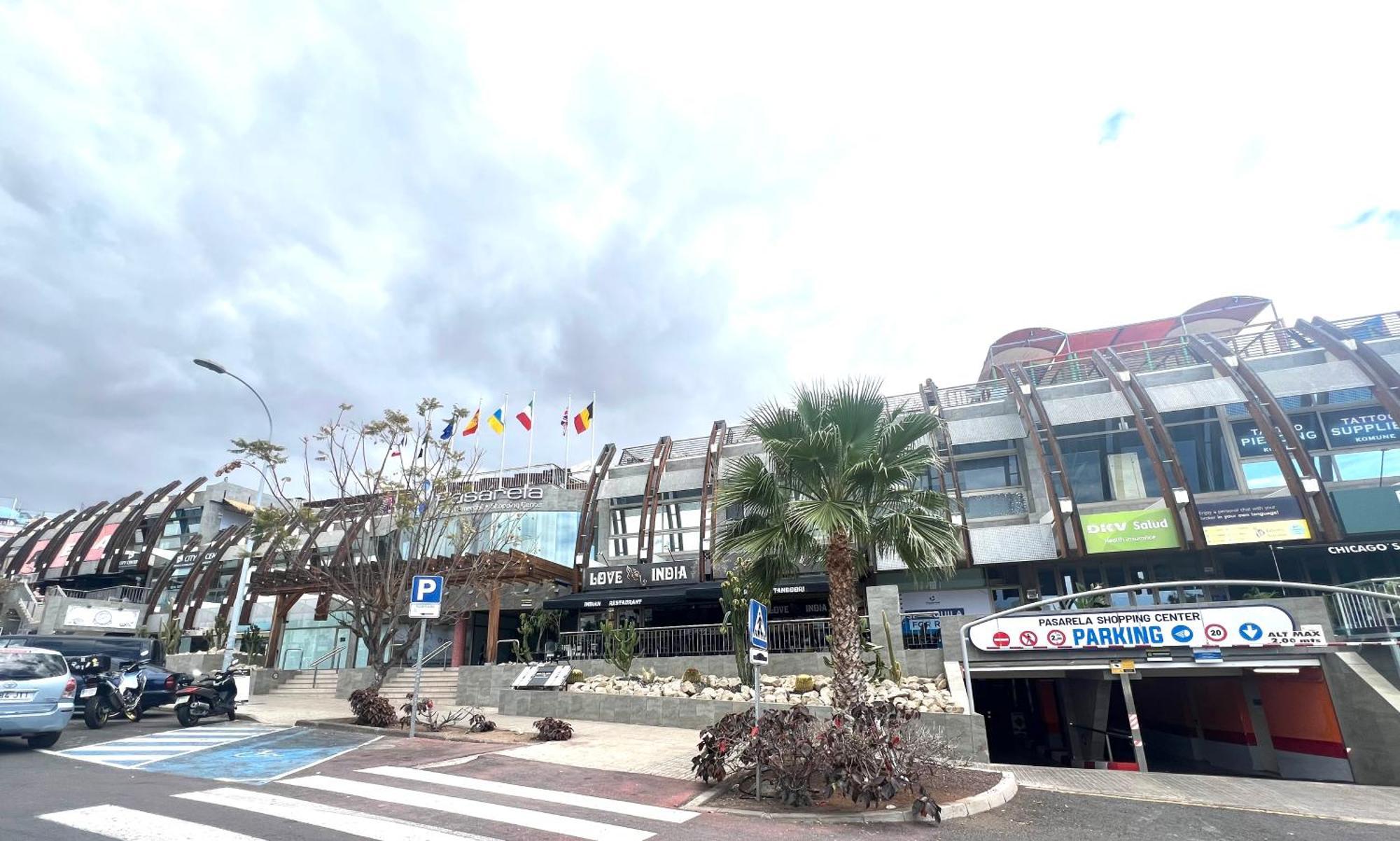 Los Cristianos Piscina Y Terraza Exterior foto